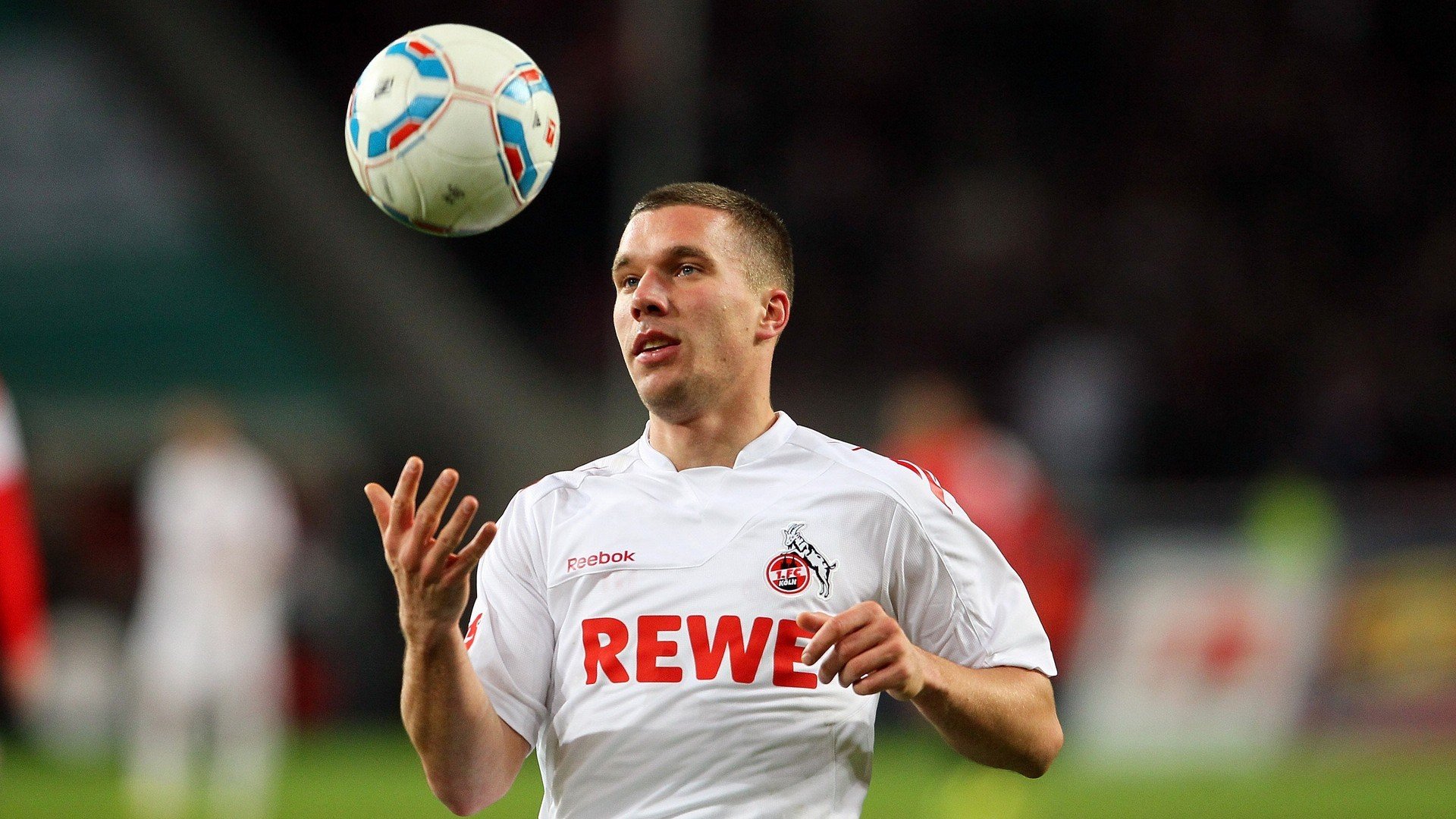 湖人强势拿下掘金，詹姆斯成为关键先生