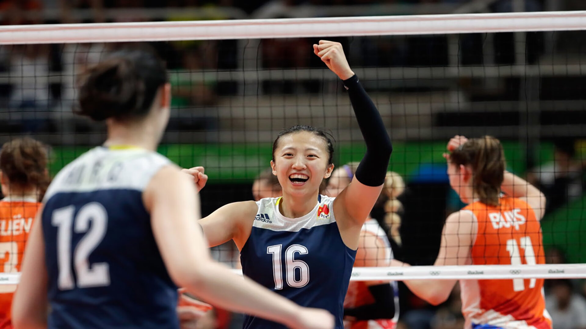 黑马奔腾,罗马尼亚爆冷完胜英格兰,C罗闪耀震撼2026世界杯